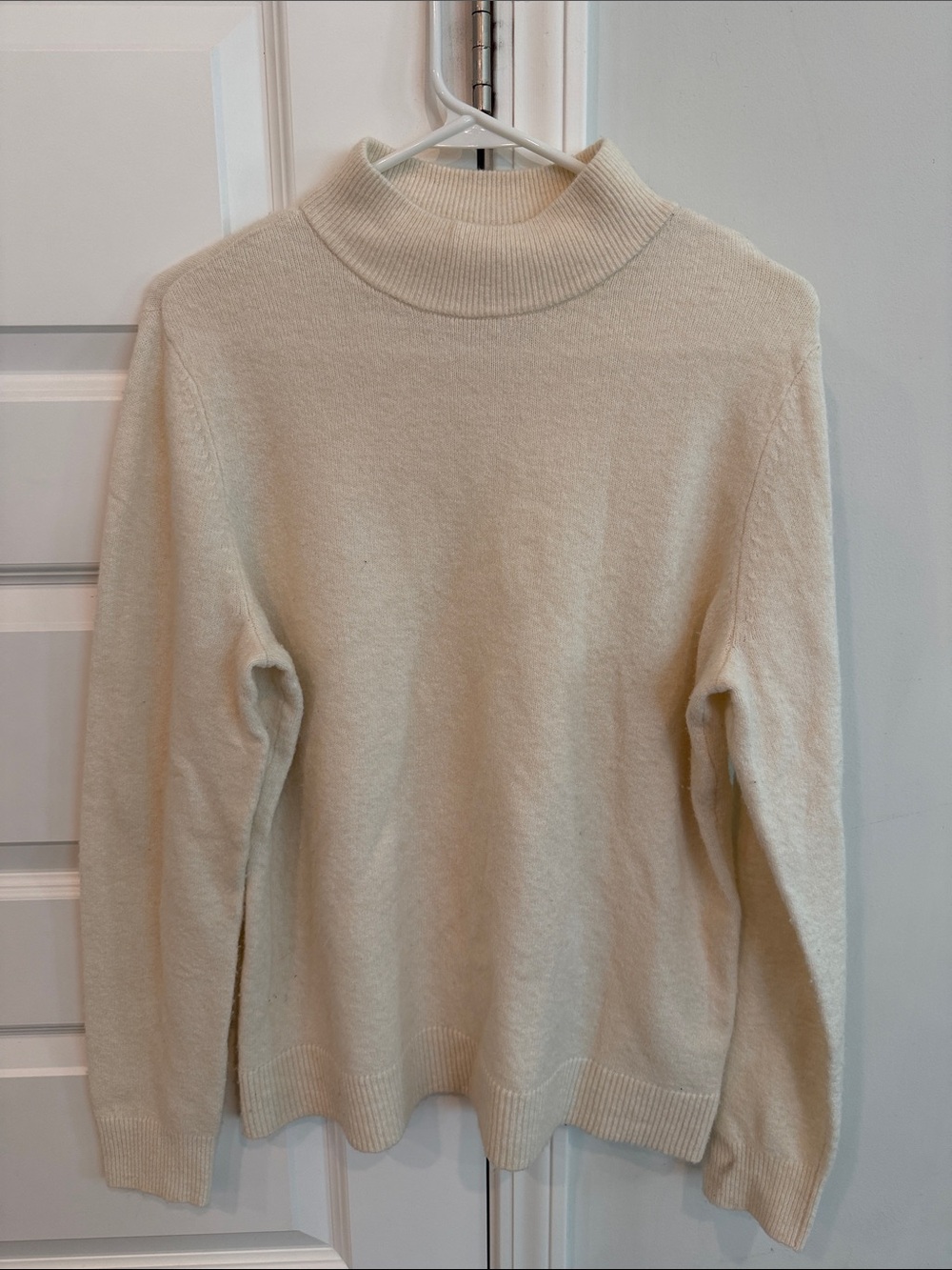 Style & Co Cream Mock Neck Women's Sweater - Classic Lightweight Knit Size Small